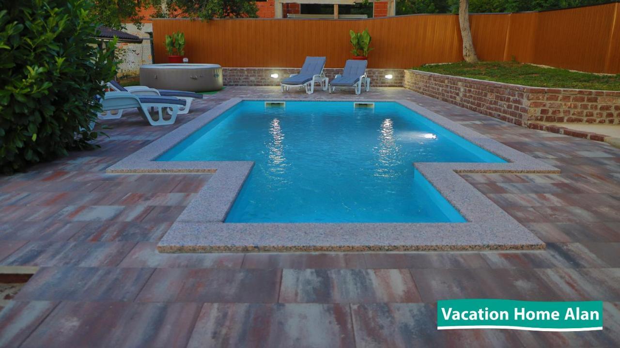 Vacation Home Alan 2 Kulen Vakuf Exterior photo